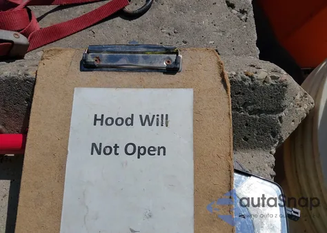 2021 Volvo Xc40 T5 R-Design z USA, uszkodzony, nr VIN YV4162UM3M2576085